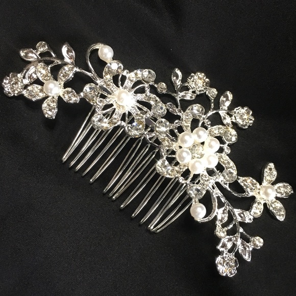 NWT Sparkling Rime-stone & Pearl Hair-Comb/ Pin - Picture 3 of 3